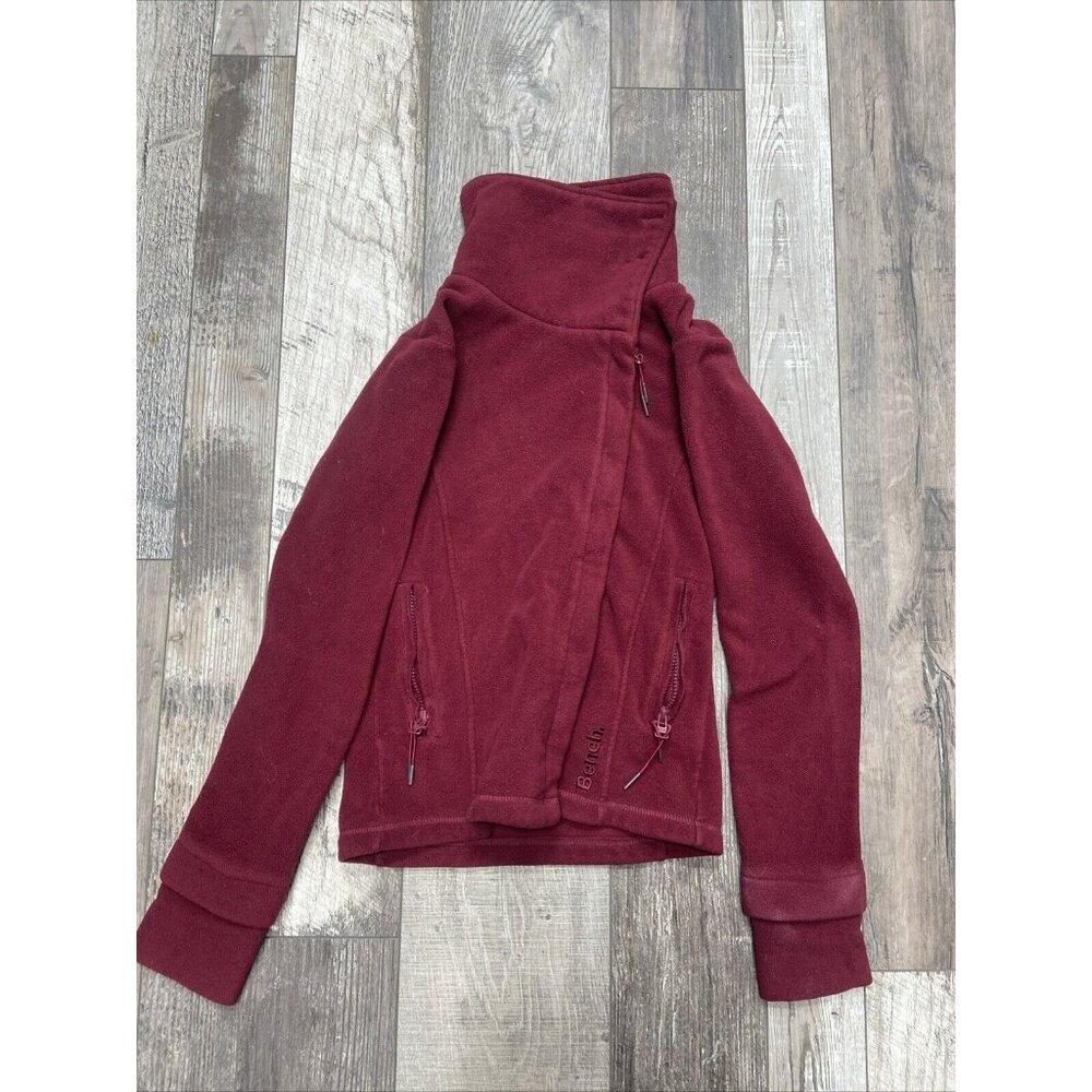 red bench zip up